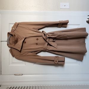 Trina turk, size 8, camel brown trench coat